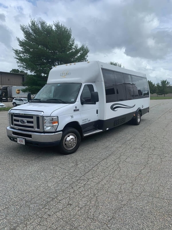 Large Traveling Bus Jacksonville, Florida